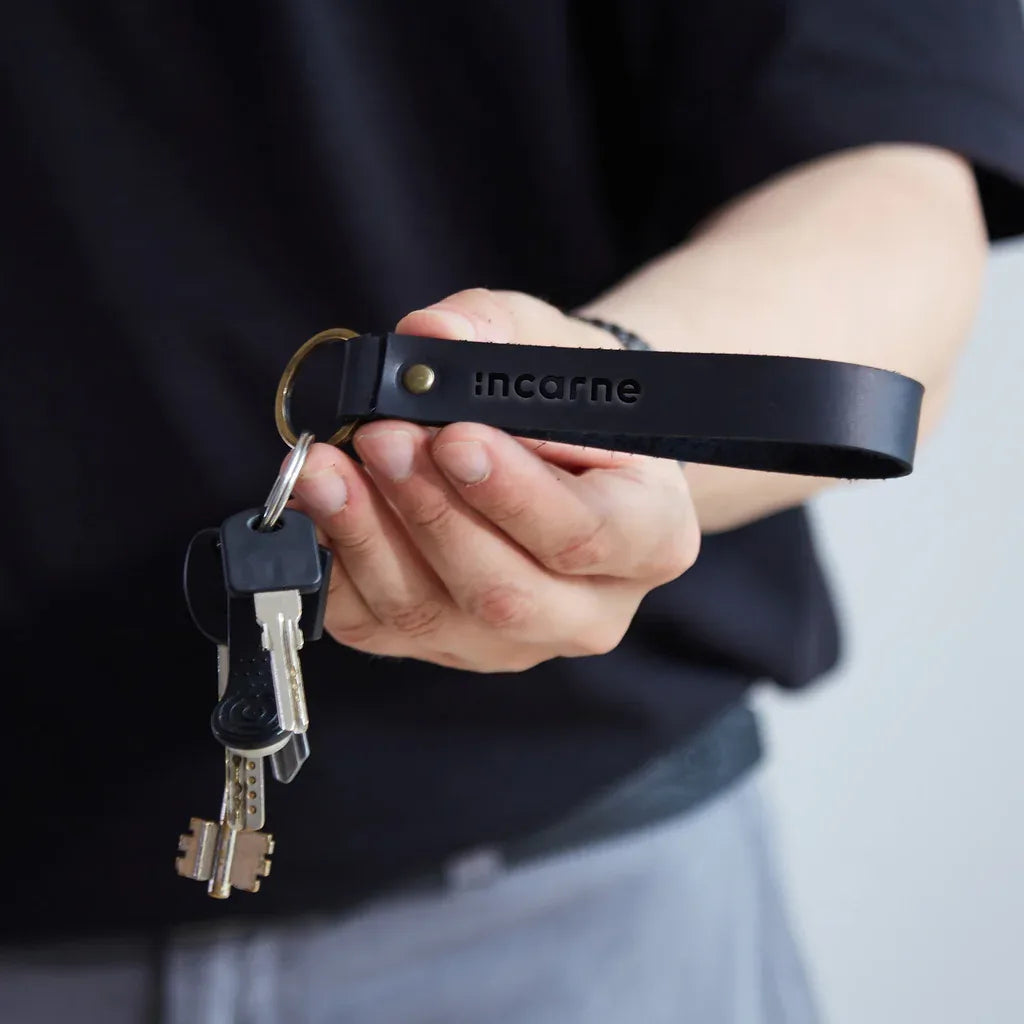 Minimalist Leather Keychain - INCARNE® Global