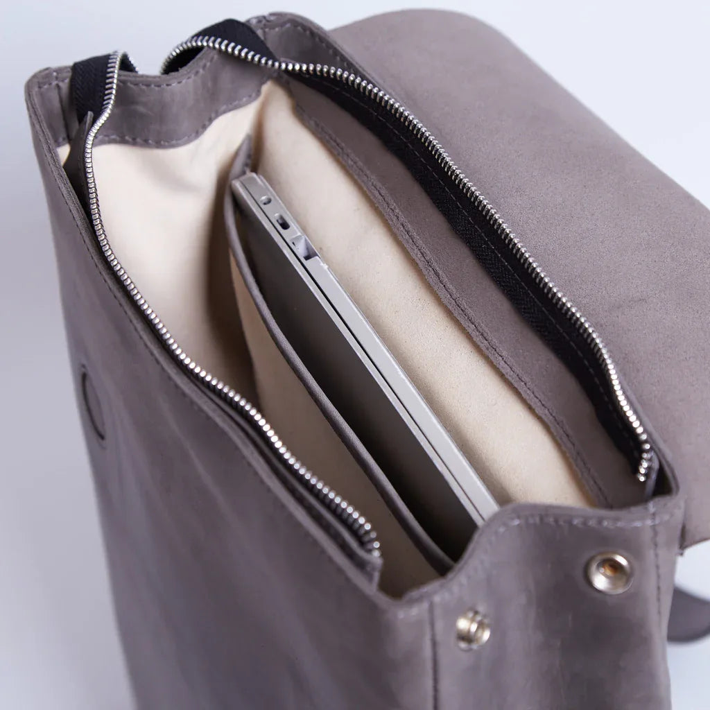 Unia Laptop Backpack - INCARNE® Global