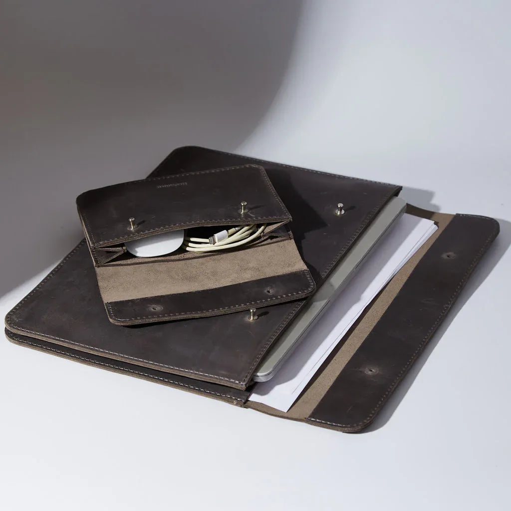 Gift set: Neat laptop case + Keep cable organizer - INCARNE® Global