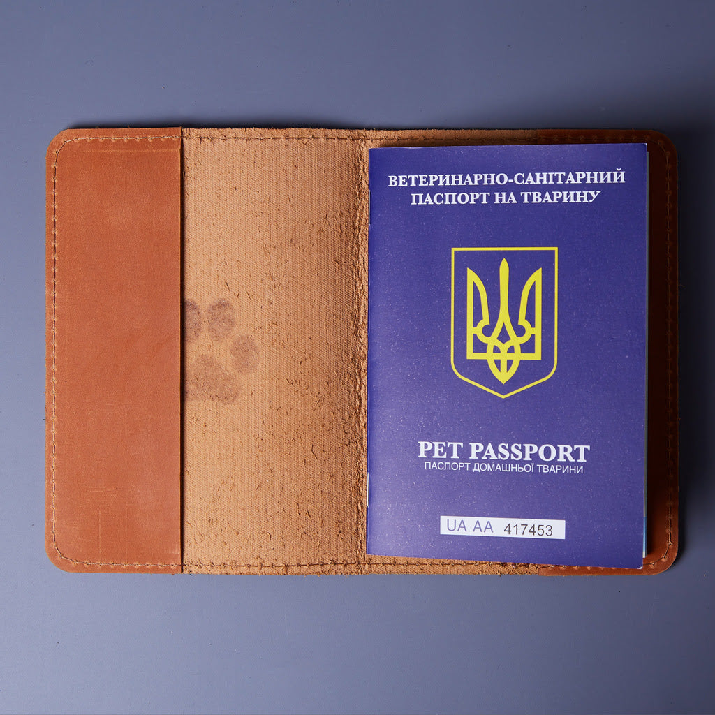 Leather cover for a veterinary passport Paw