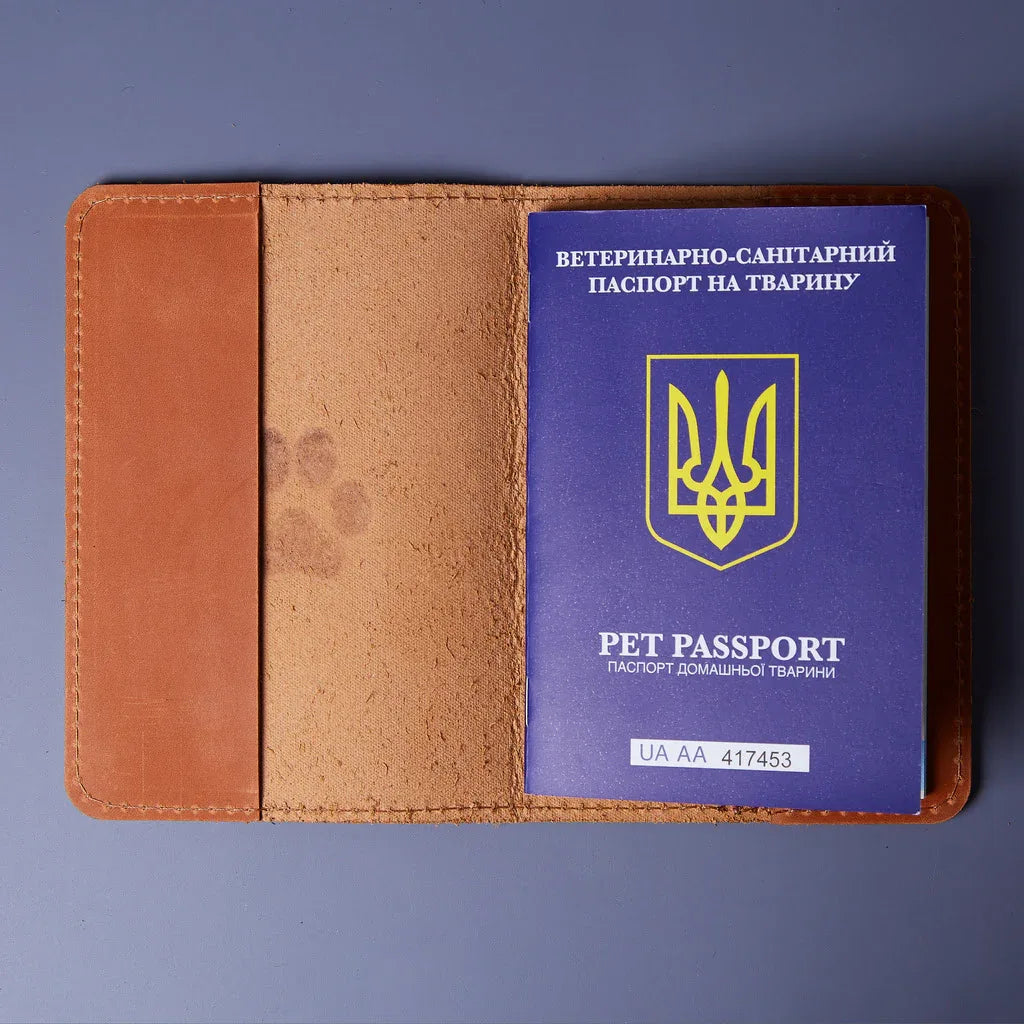 Leather cover for a veterinary passport Paw - INCARNE® Global