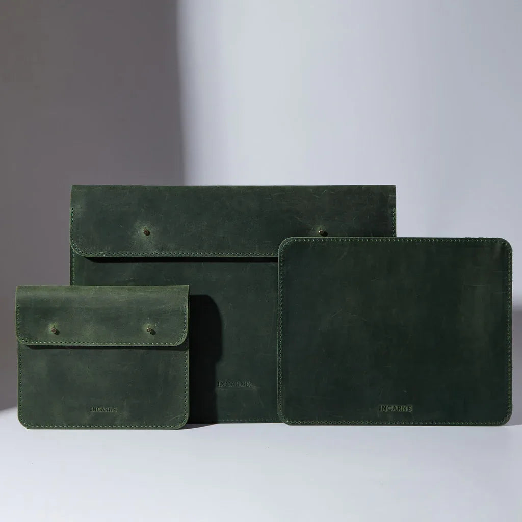 Gift set: Neat laptop case + Keep cable organizer + Word mousepad - INCARNE® Global