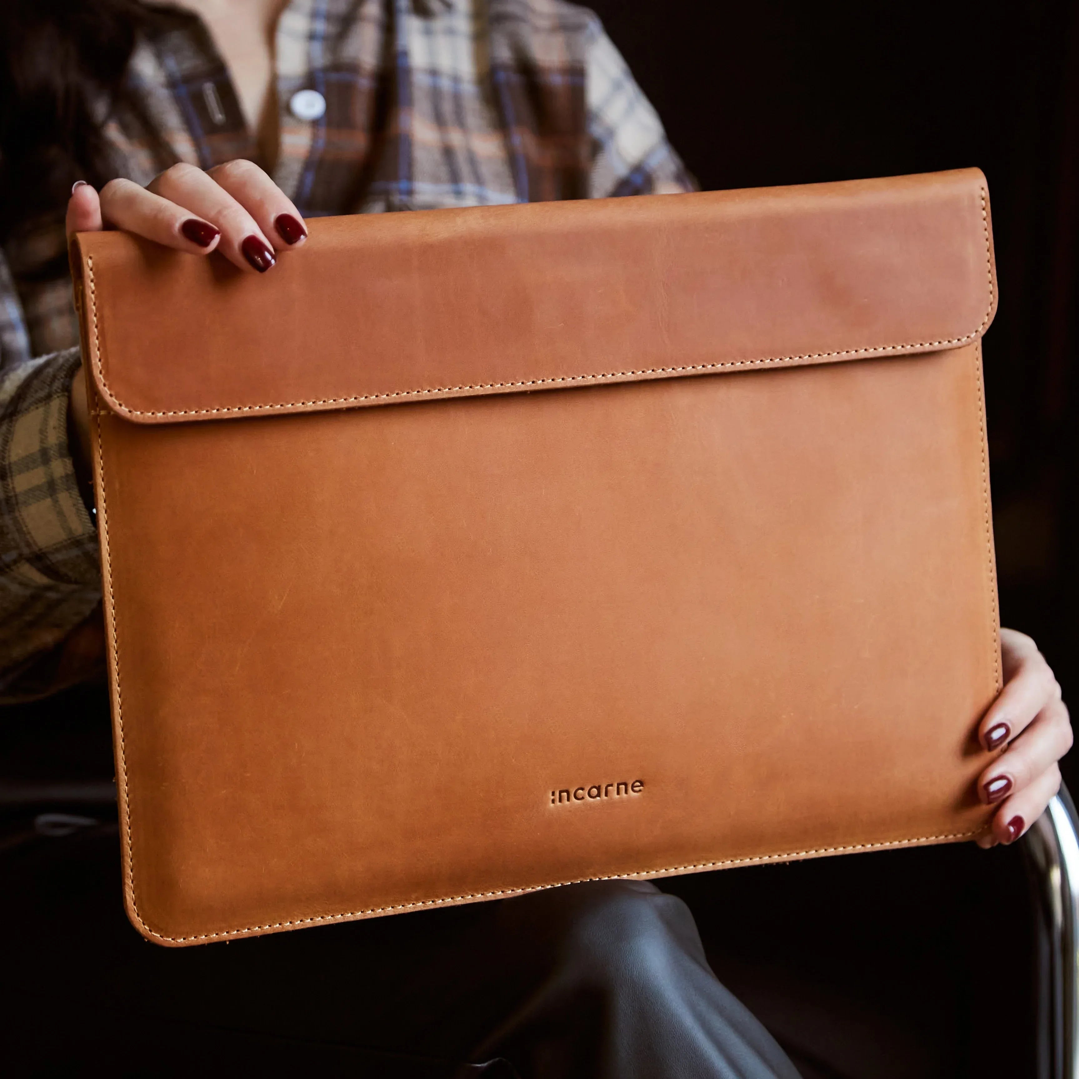 Klouz Laptop Sleeve, Cognac (vintage) - INCARNE® Global