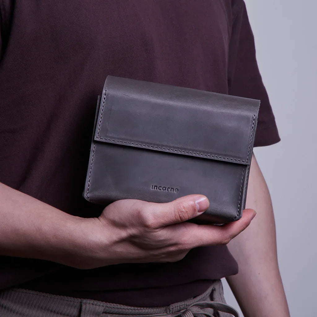 Wire Keeper Leather Organizer for Cables, Mouse, Adapters - INCARNE® Global