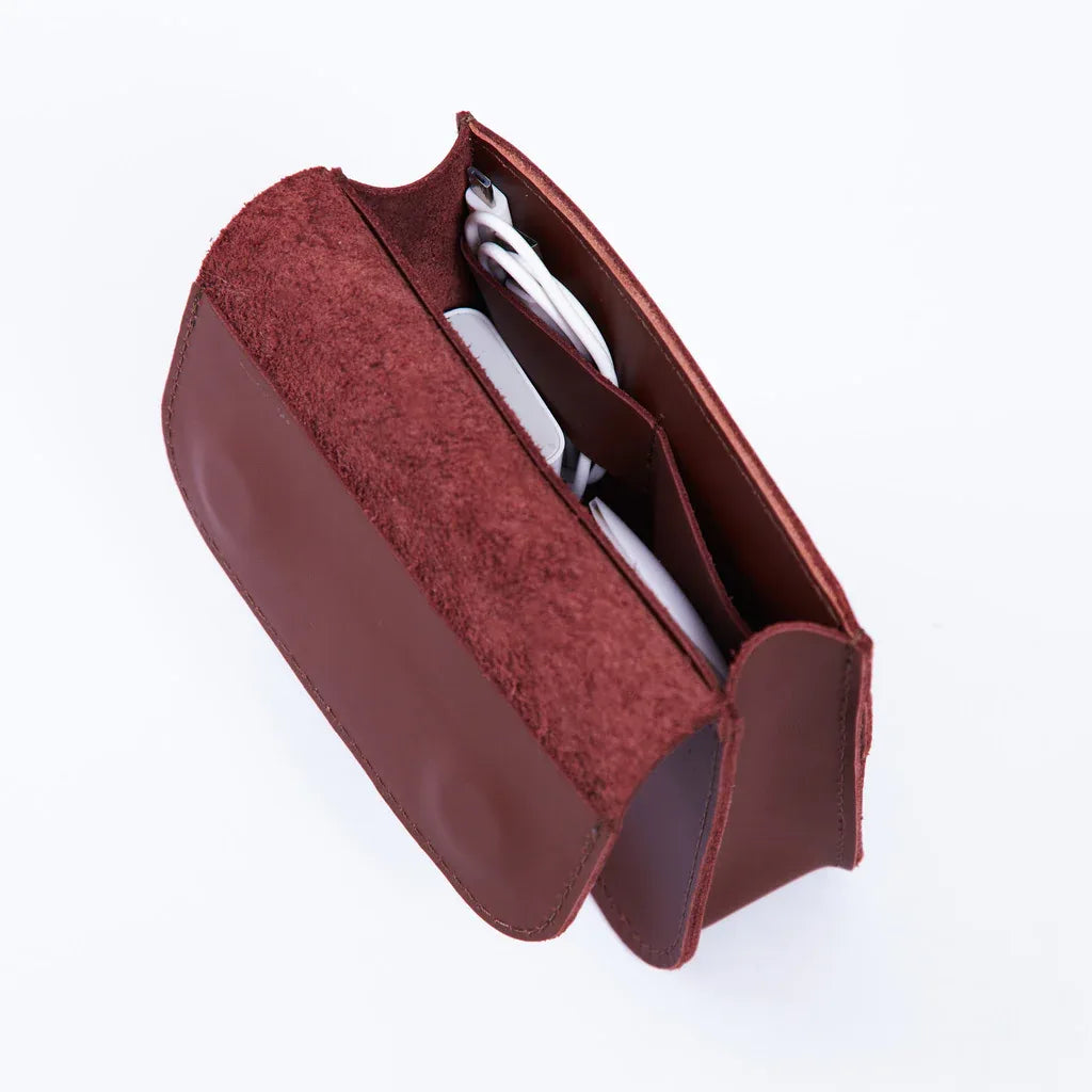 Wander Cable, Charger, Mouse Organizer in Classic Leather - INCARNE® Global