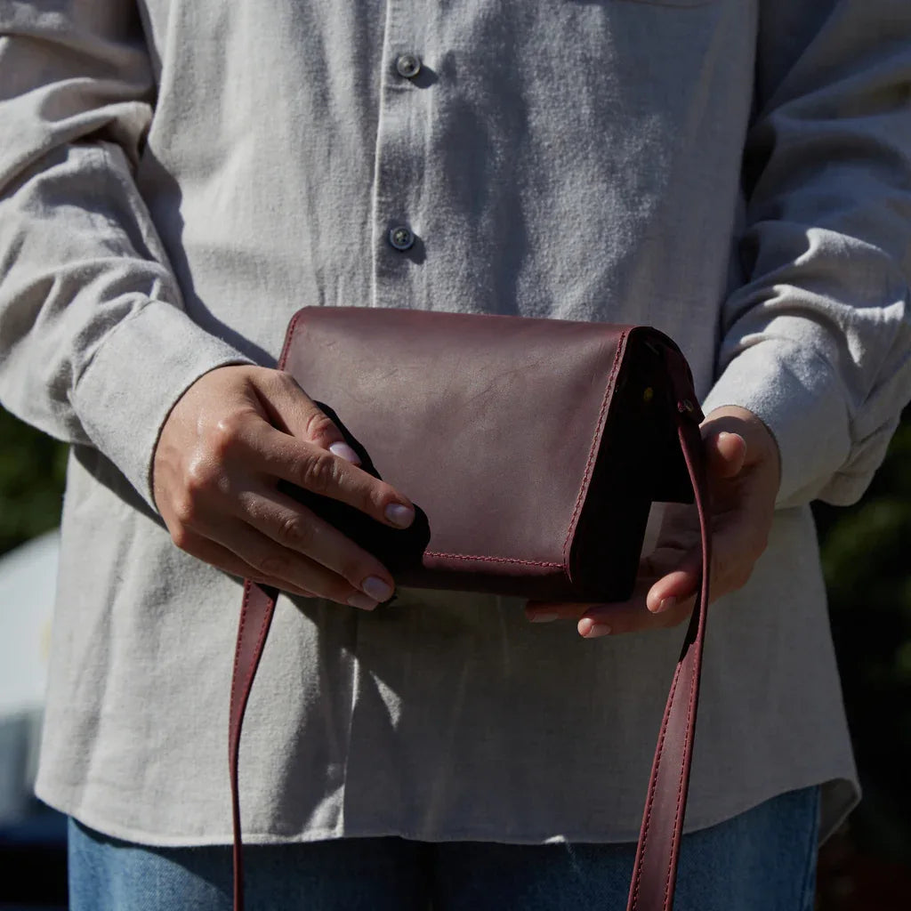 Cover Women's Shoulder Bag - INCARNE® Global