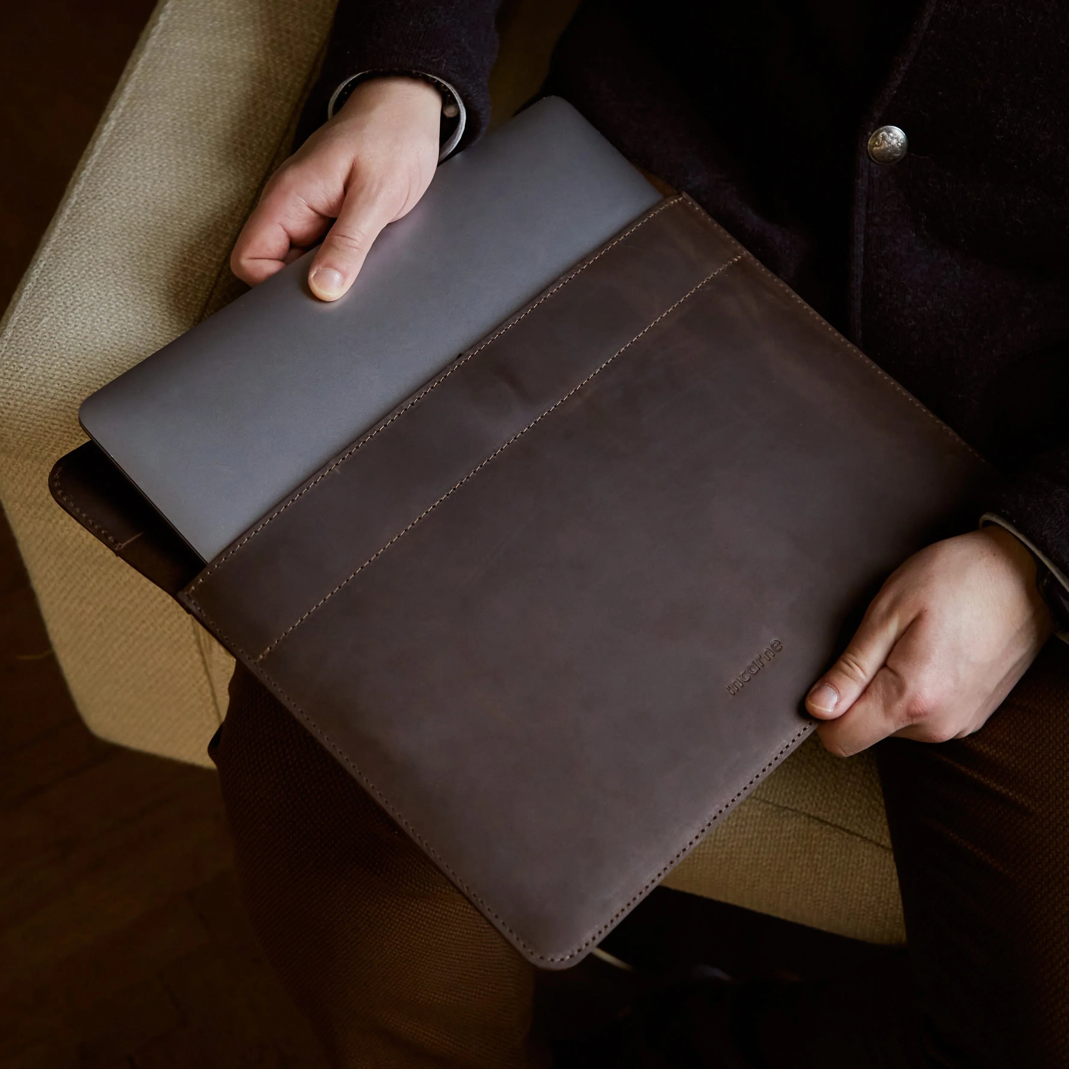 Corporate gifts: Klouz MacBook sleeve - INCARNE® Ukraine