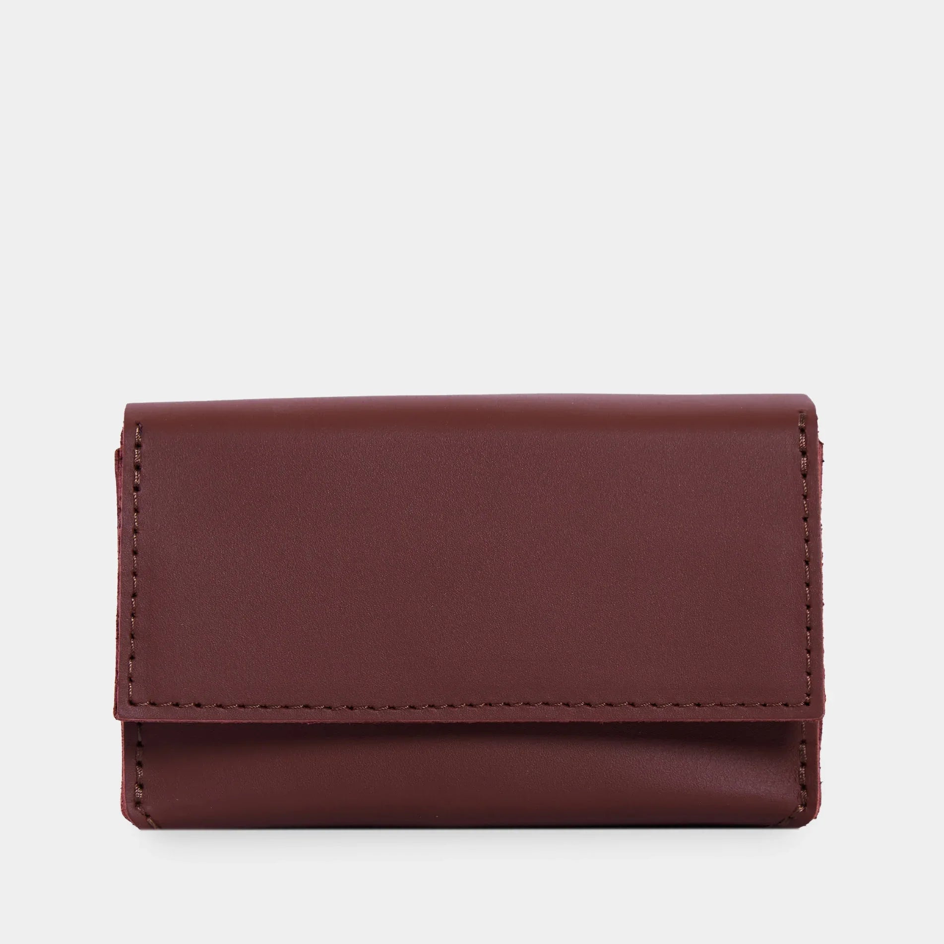 Horizontal tarot bag with magnetic clasp made from classic leather - INCARNE® Global