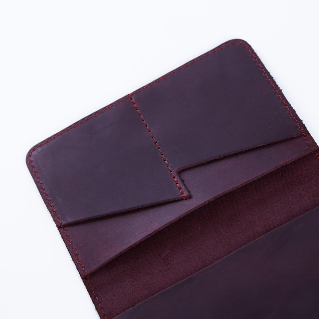 Étui pour passeport avec le symbole national du Canada fabriqué à partir de cuir vintage
