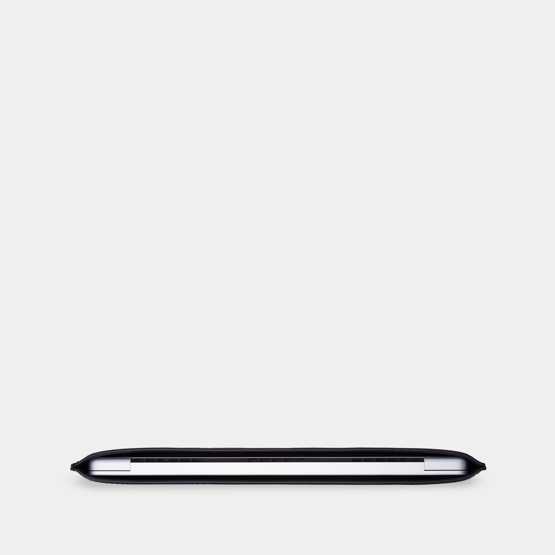 Husă pentru laptop Cline, neagră