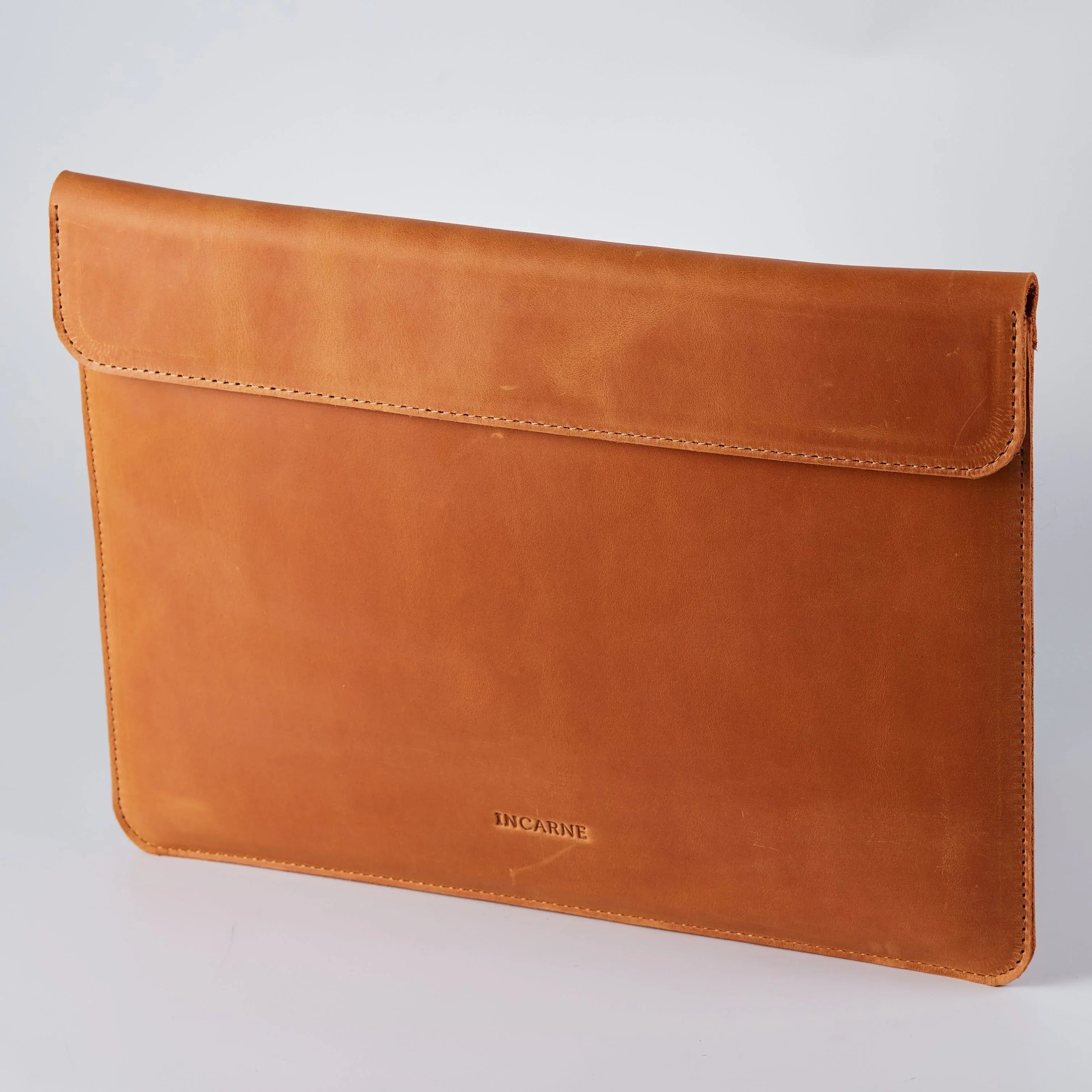 Klouz Laptop Sleeve, Cognac (vintage) - INCARNE® Global