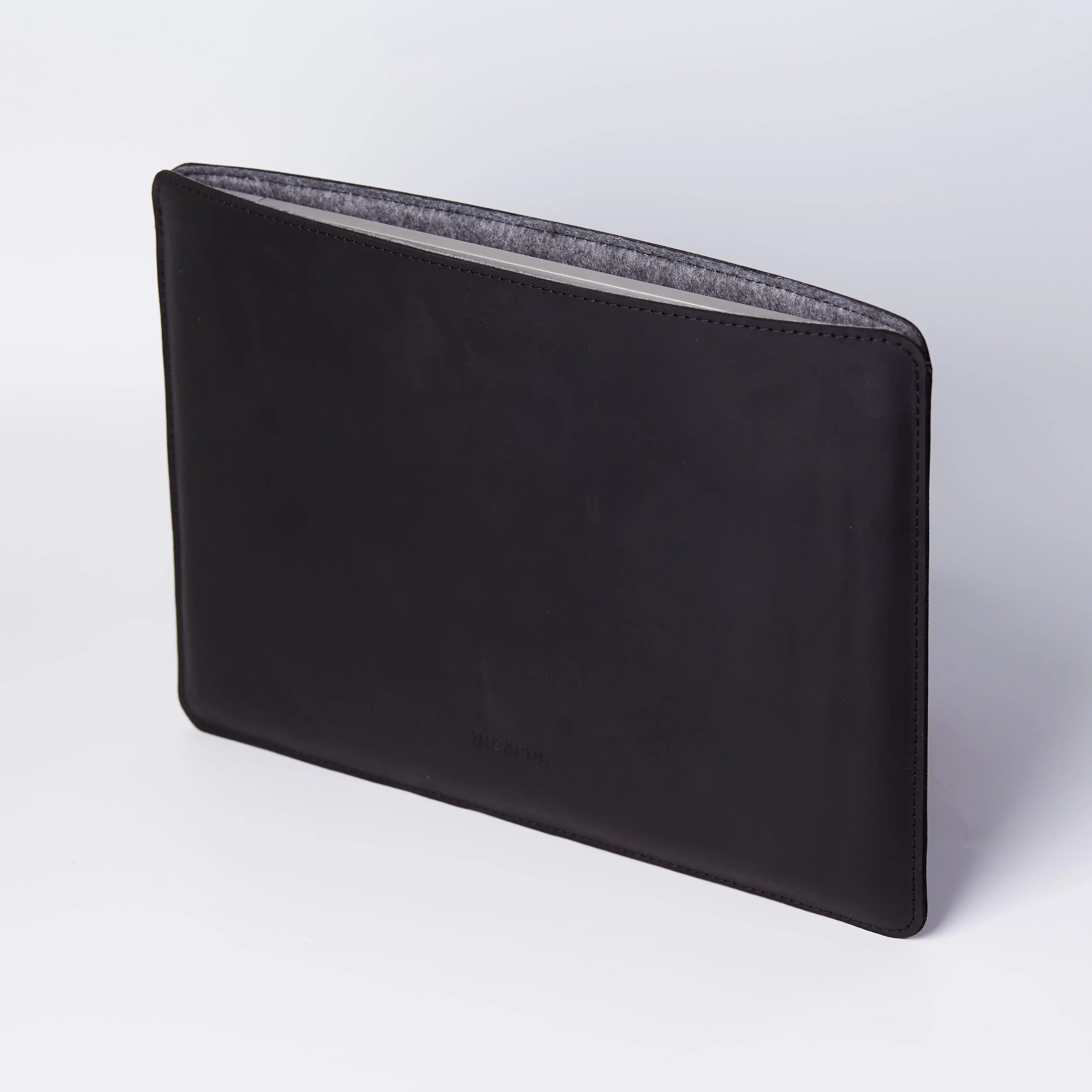 Gamma Plus Laptop Sleeve, Black (vintage) - INCARNE® Global