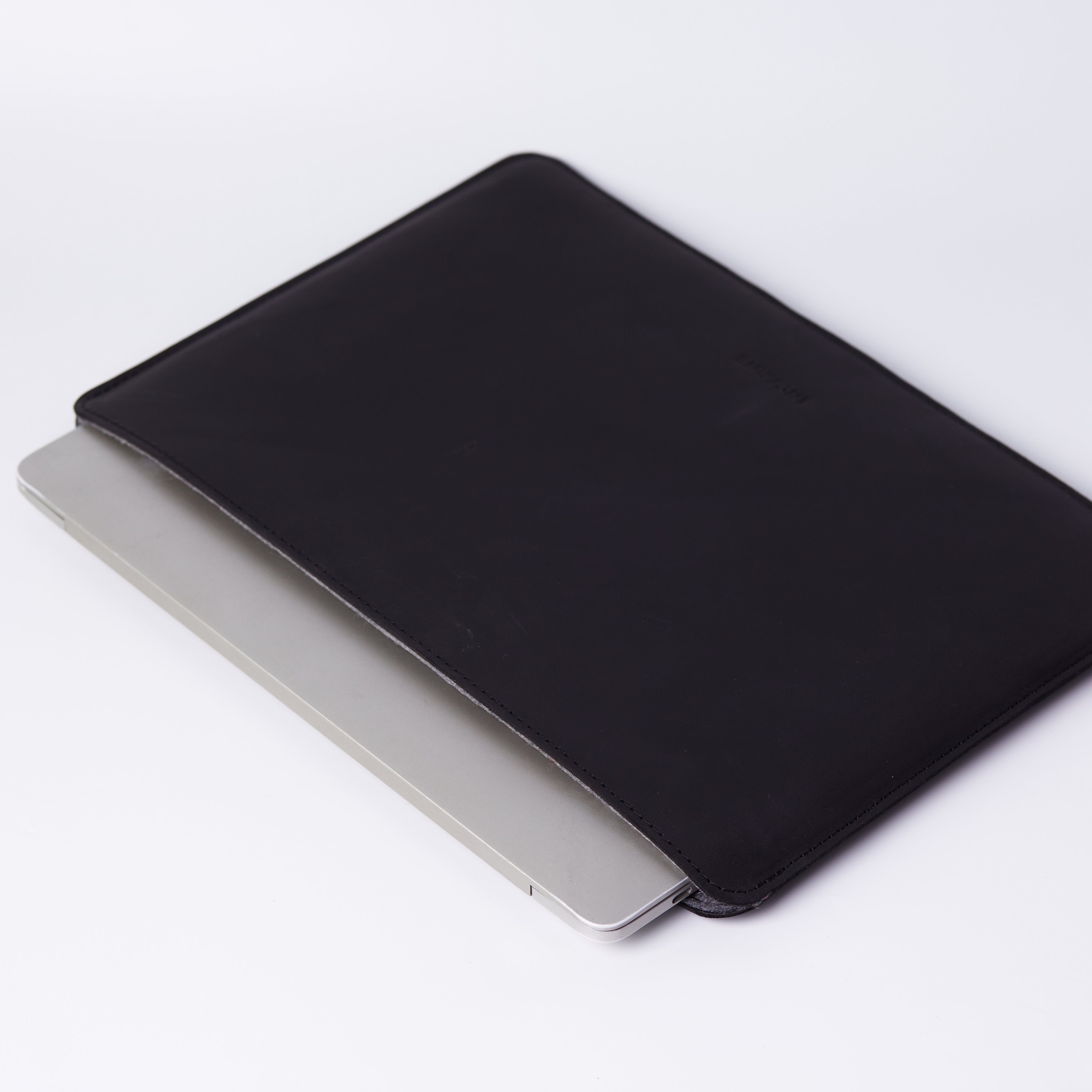 Gamma Plus Laptop Sleeve, Black (vintage)