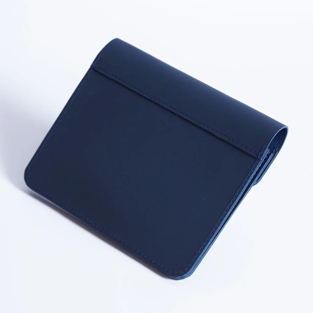 Keep Charger, Cable, and Mouse Organizer in classic leather - INCARNE® Global