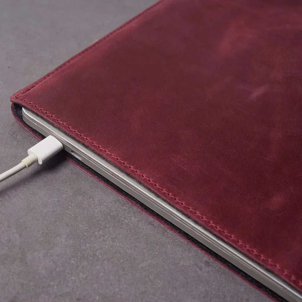 Free Port Plus Laptop Sleeve, Burgundy (vintage) - INCARNE® Global