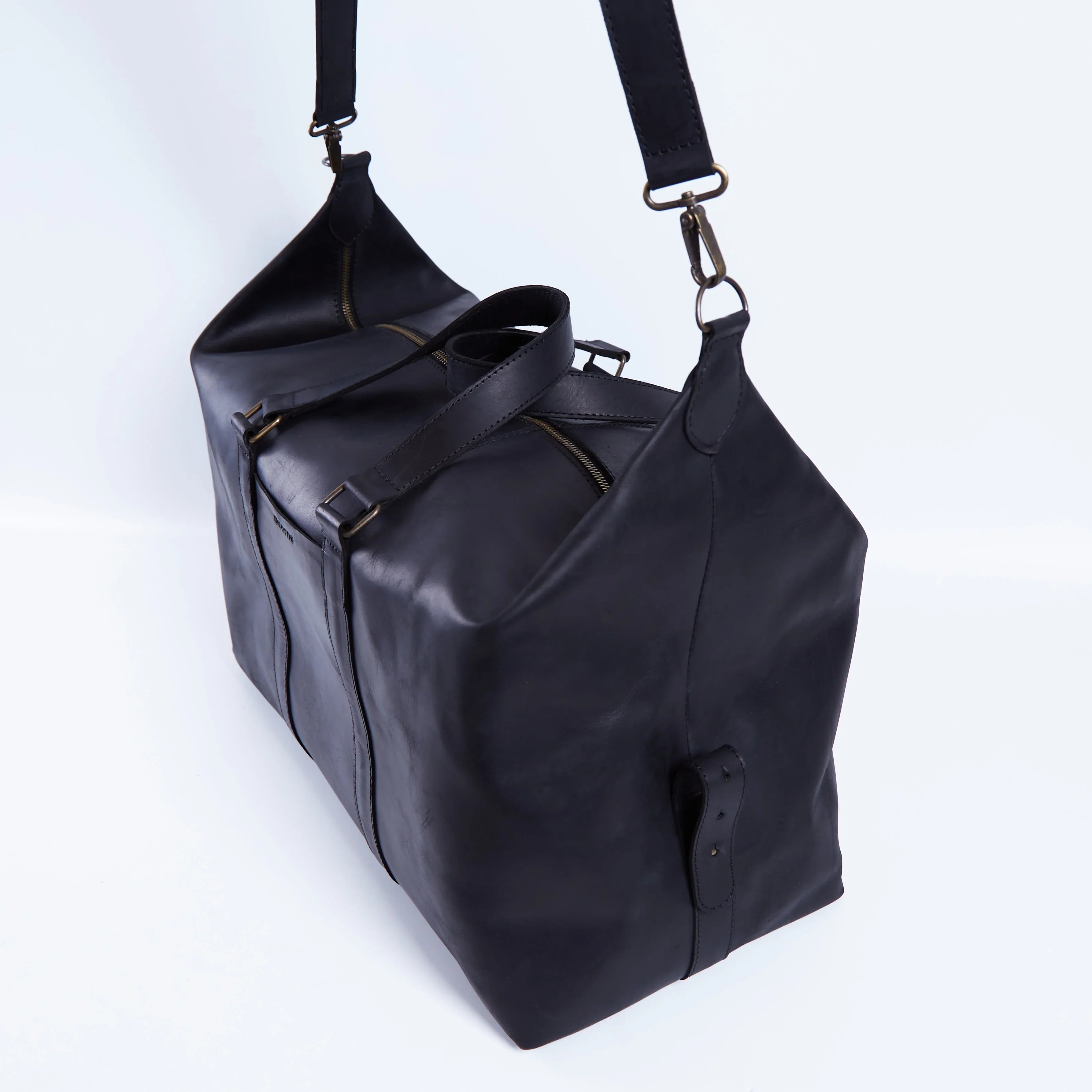 All In Leather Travel Bag - INCARNE® Global