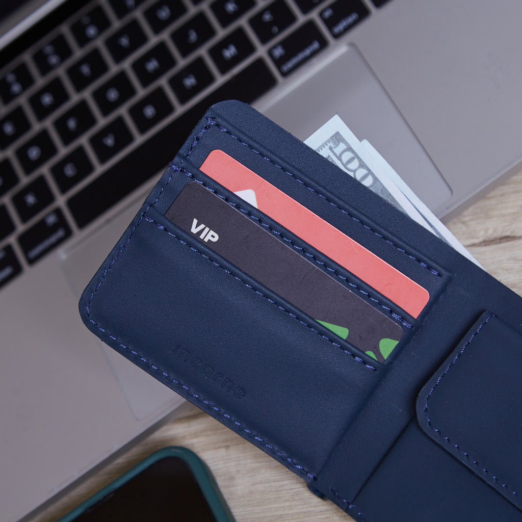 Mini Jack RFID-blocking wallet made from classic leather