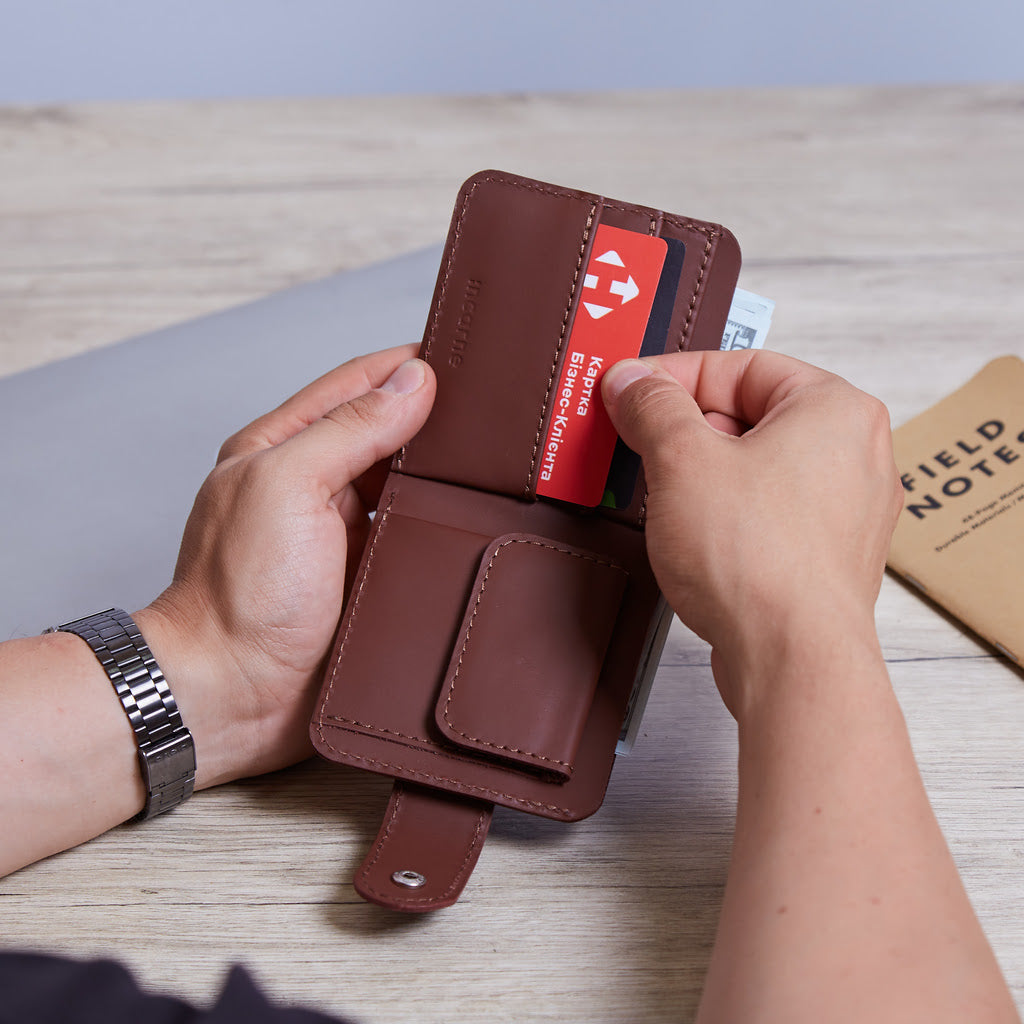Mini Jack RFID-blocking wallet made from classic leather