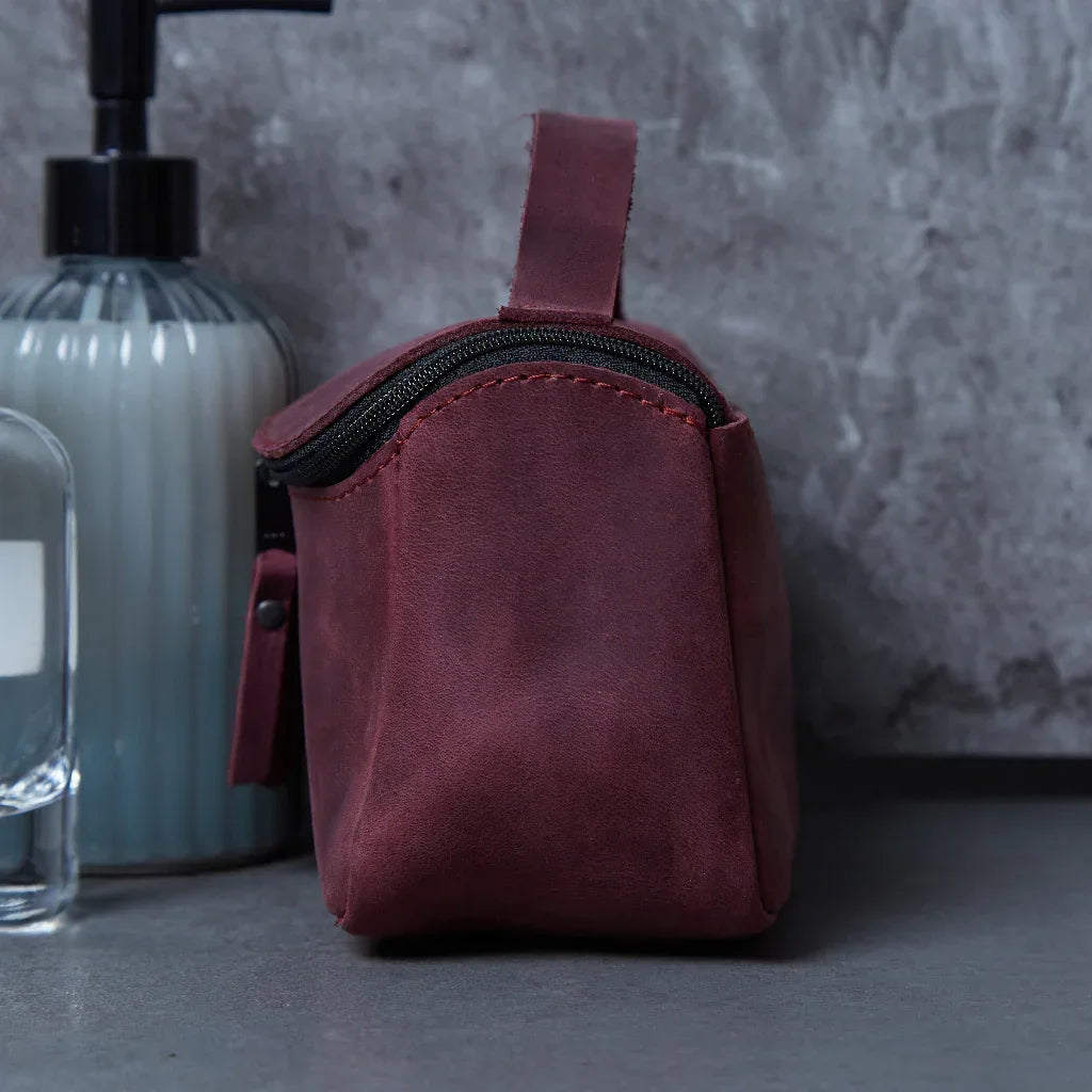 Timeless leather toiletry bag - INCARNE® Ukraine