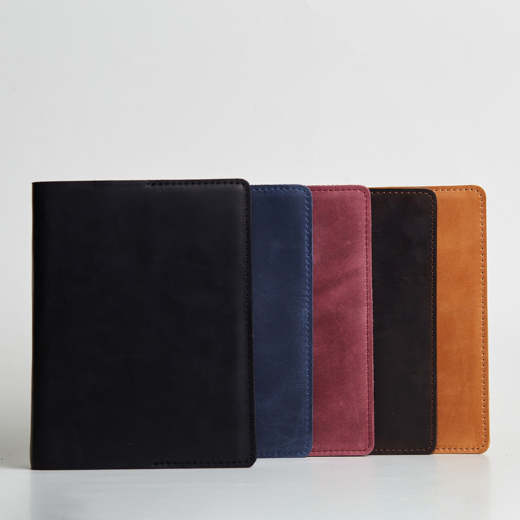 Funda de cuero de la Santa Biblia