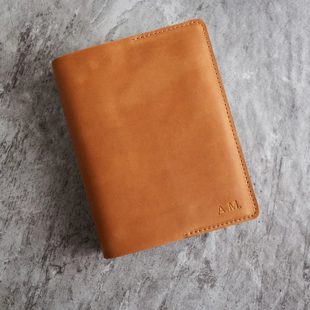 Leather Holly Bible Cover - INCARNE® Global