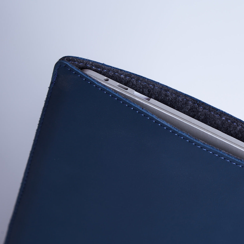 Obal na MacBook Free Port Plus v klasické kůži