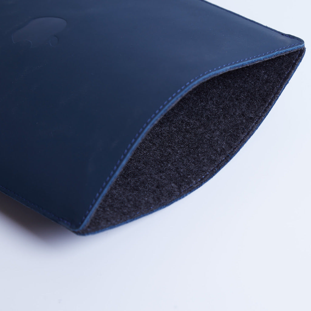 Obal na MacBook Free Port Plus v klasické kůži