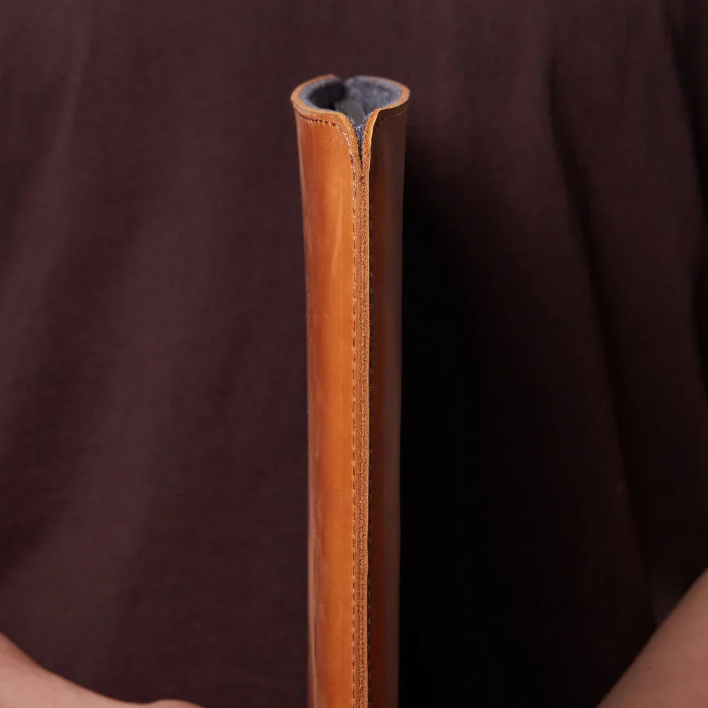 Free Port Plus Laptop Sleeve, Cognac (vintage) - INCARNE® Global