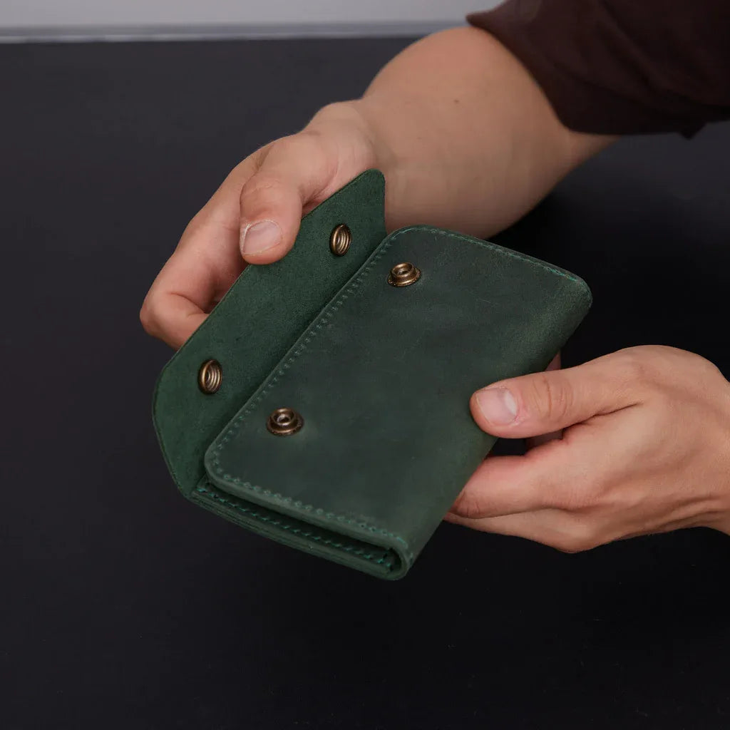 Tobacco organizer Roll Master made from vintage leather - INCARNE® Global