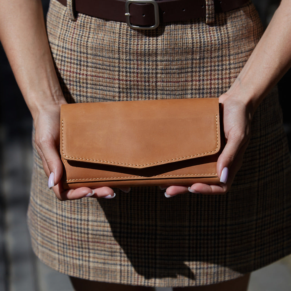Simple Capacious Leather Wallet