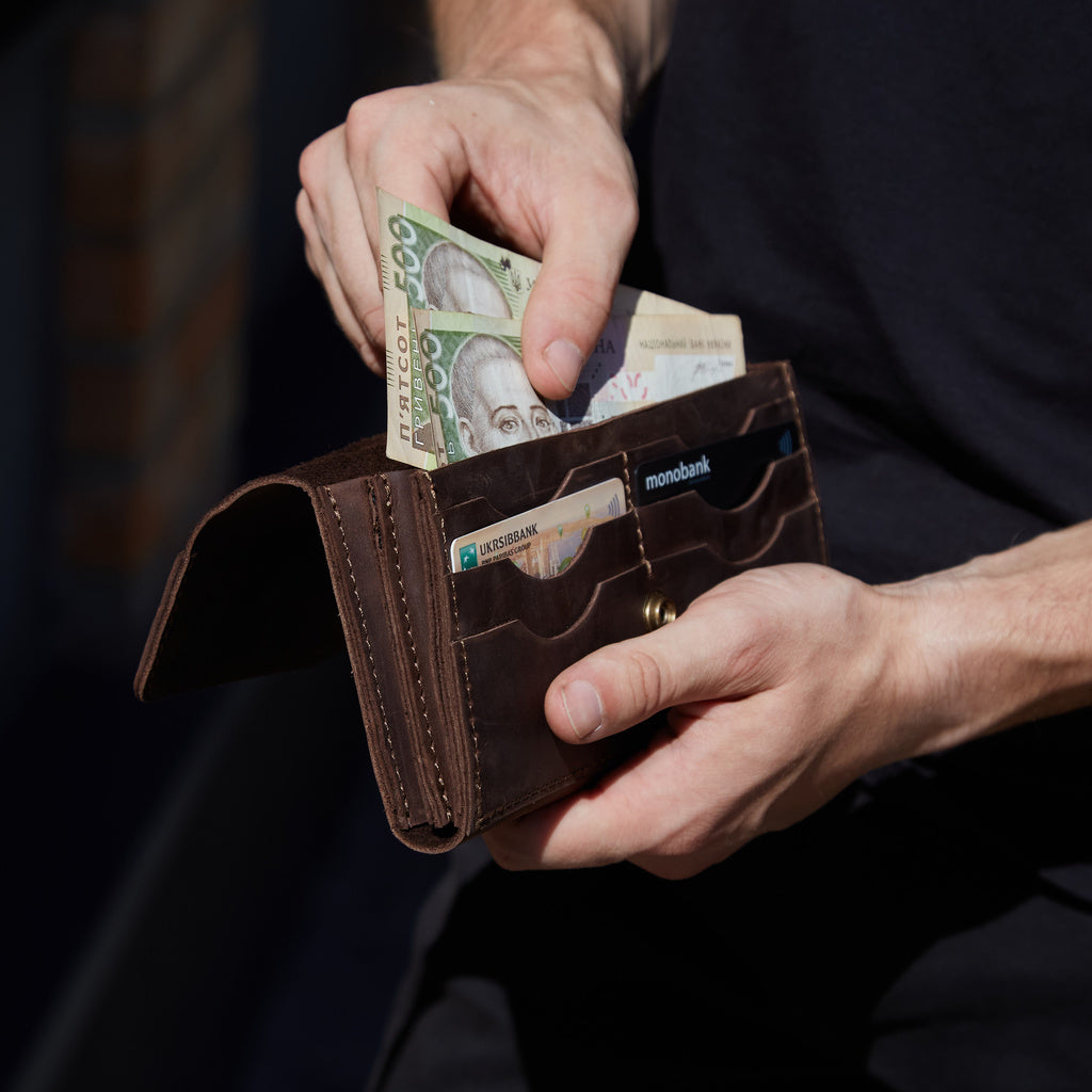 Simple Capacious Leather Wallet