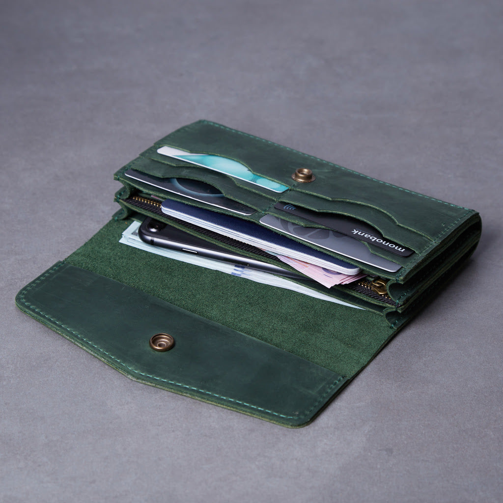 Simple Capacious Leather Wallet