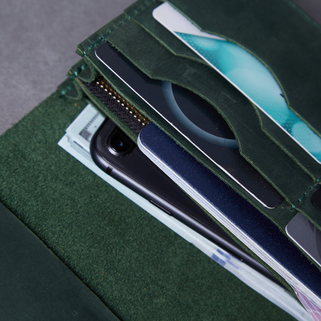 Simple Capacious Leather Wallet