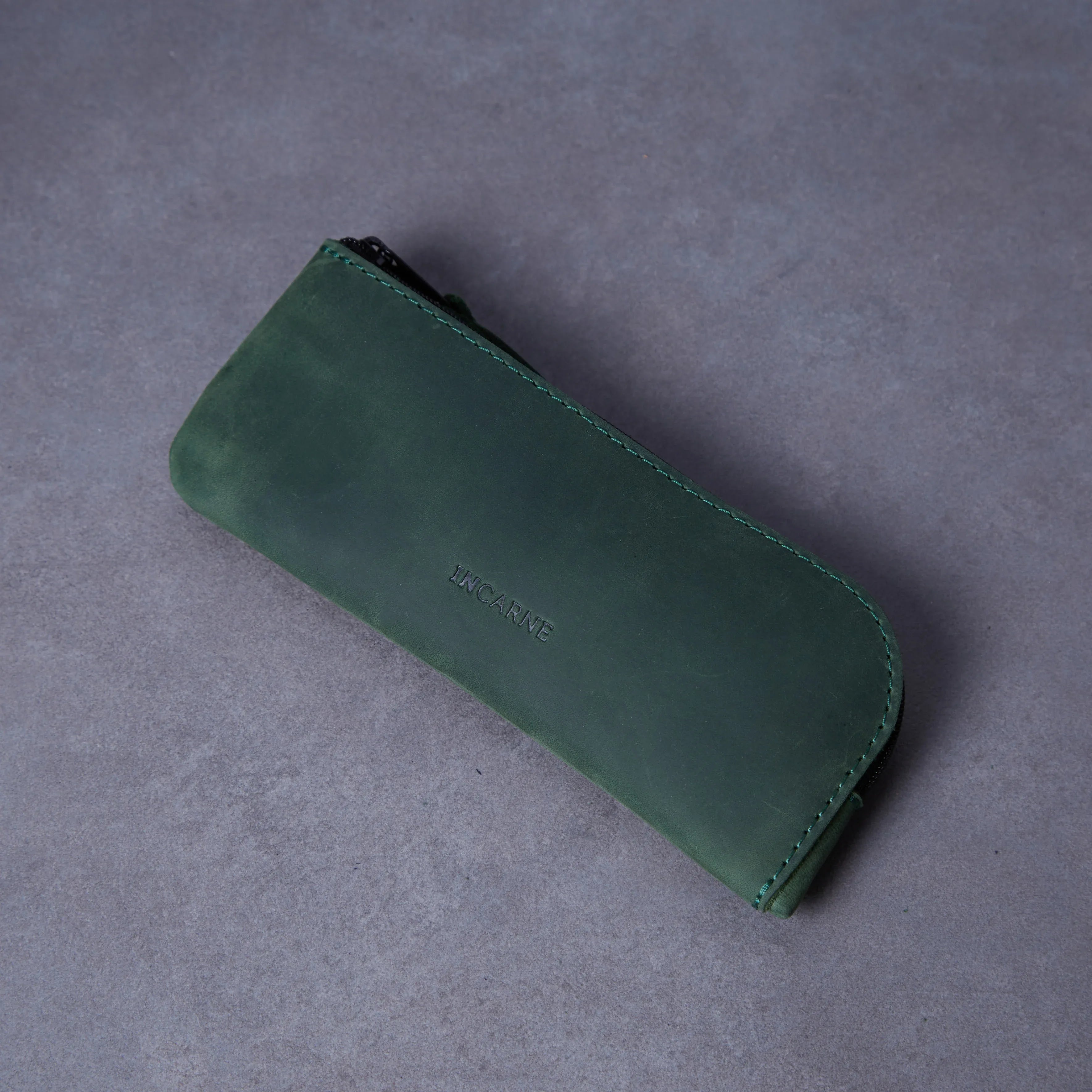 Leaf glasses case - INCARNE® Ukraine