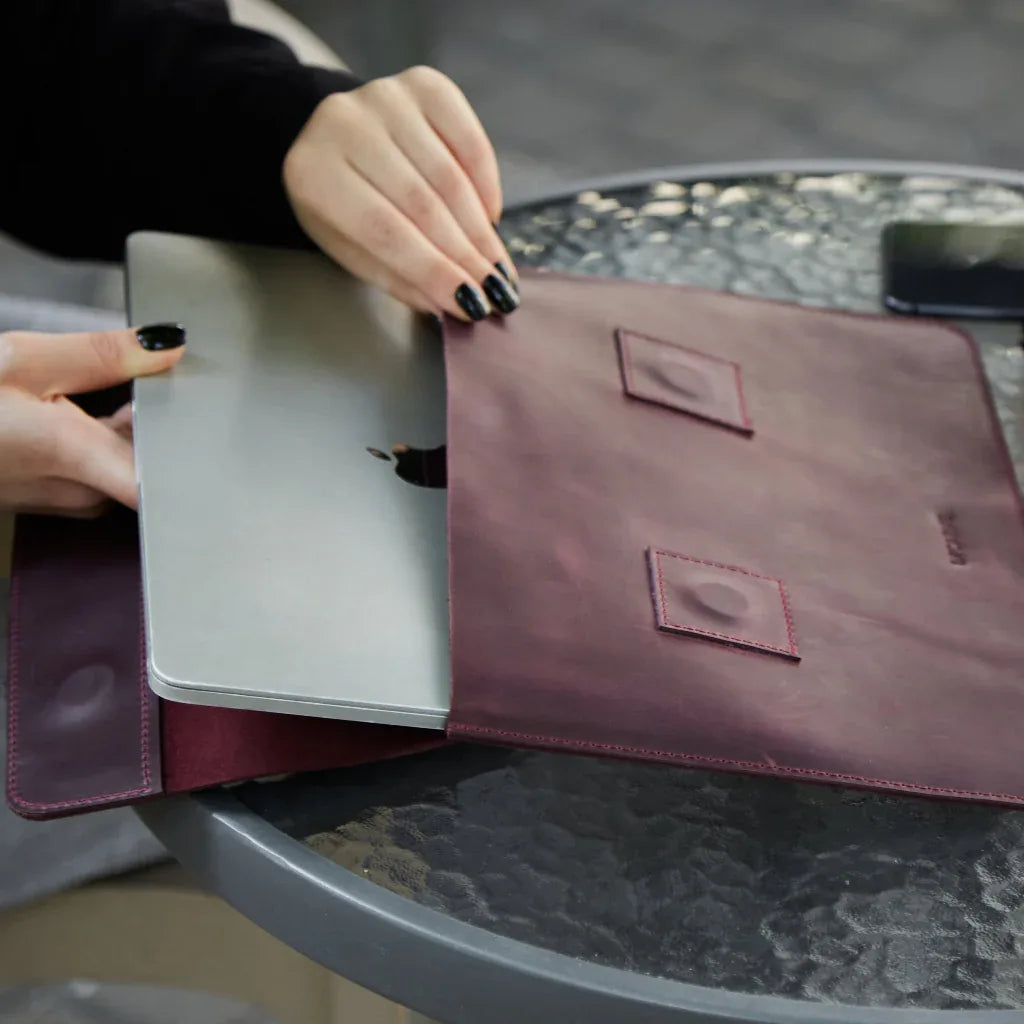 Line Case - INCARNE® Ukraine