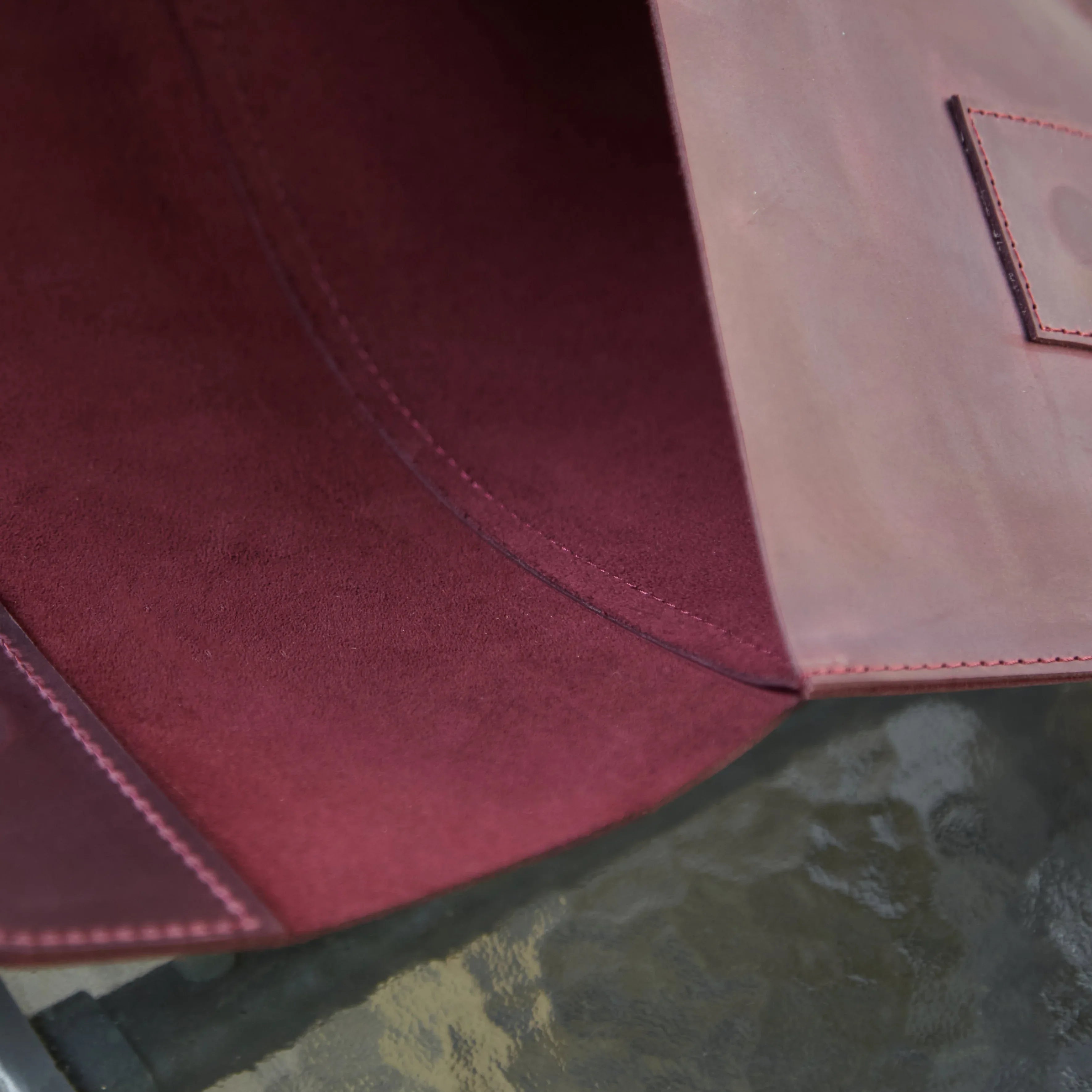 Line Laptop Sleeve, Burgundy (vintage) - INCARNE® Global