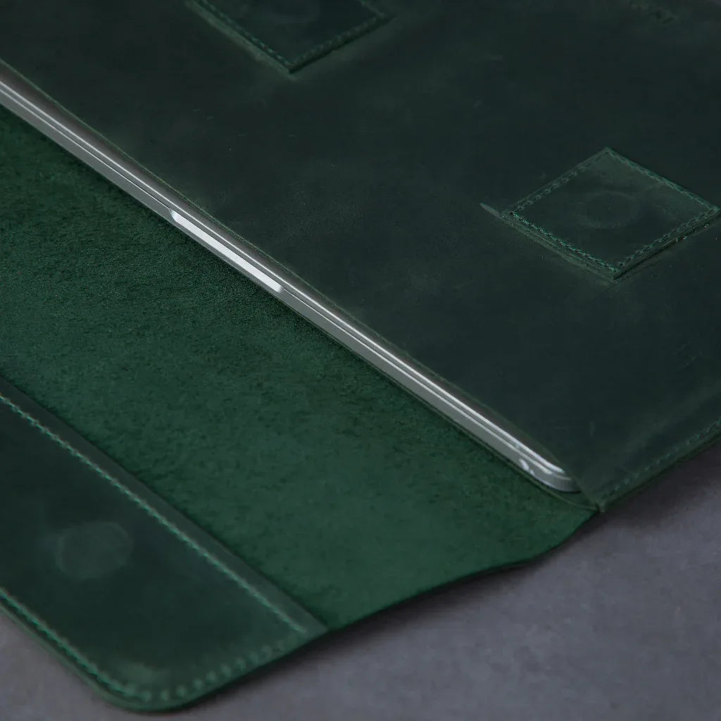 Line Laptop Sleeve, Green (vintage) - INCARNE® Global
