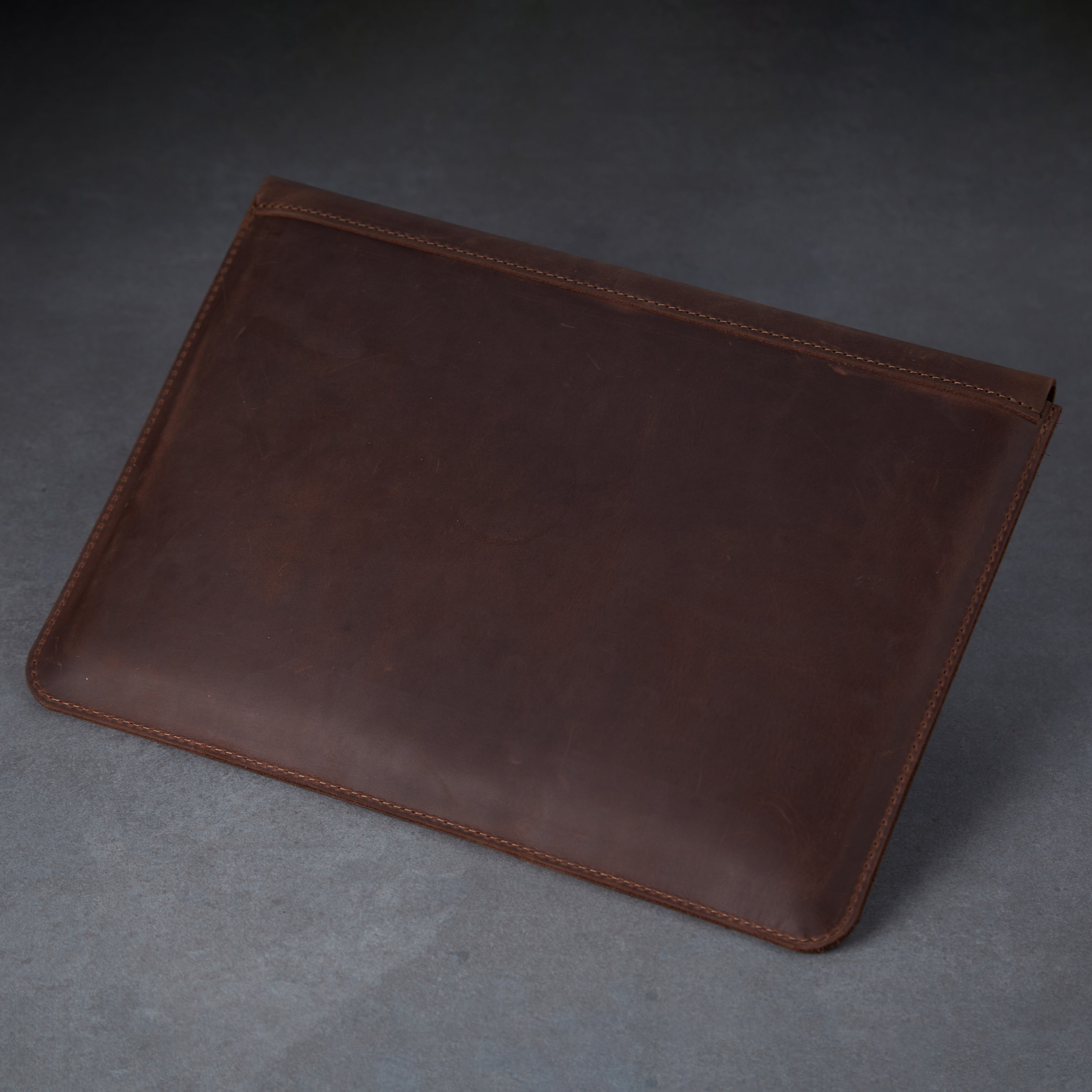 Kožené pouzdro na notebook Line