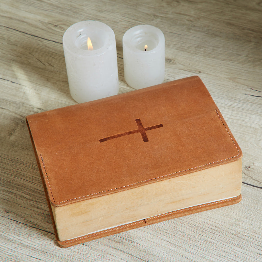 Funda de cuero de la Santa Biblia