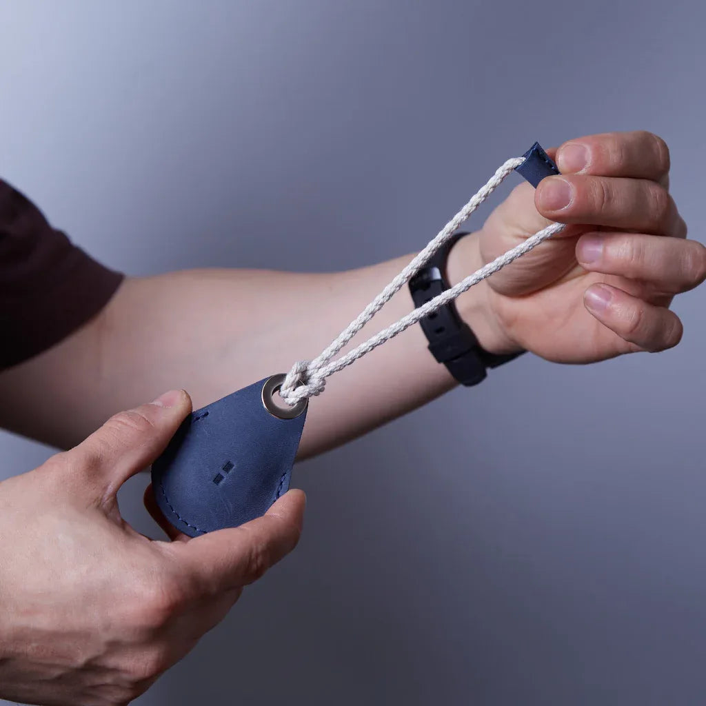 Air Holder Leather Cover for Apple AirTag - INCARNE® Global