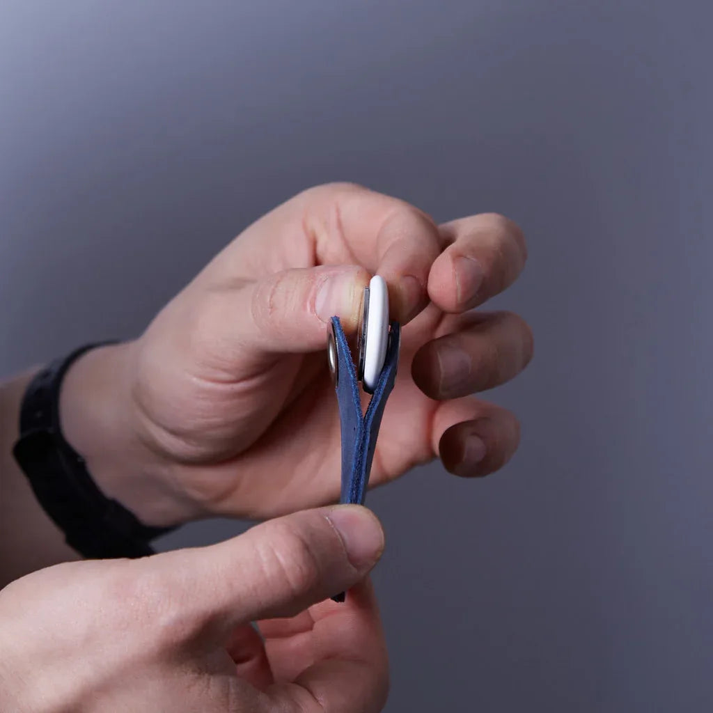 Air Holder Leather Cover for Apple AirTag - INCARNE® Global