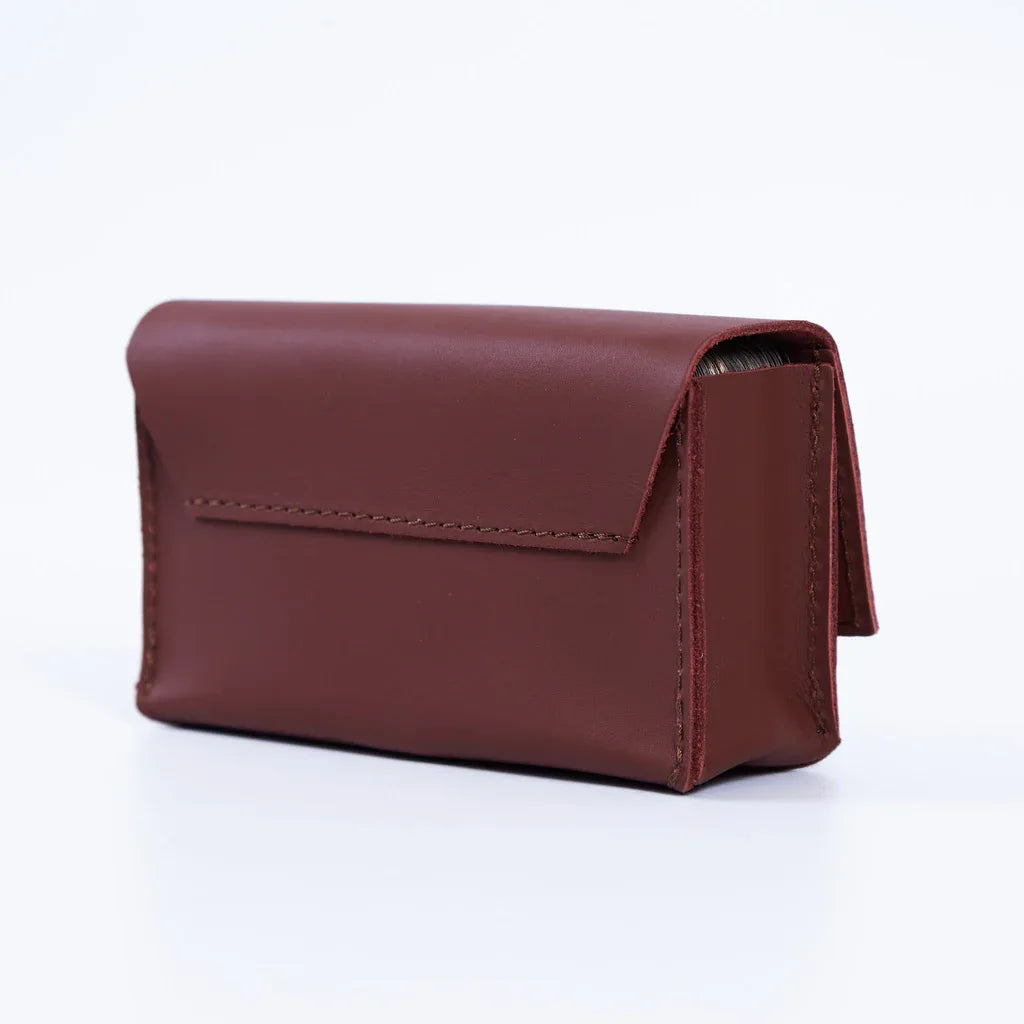 Horizontal tarot bag with magnetic clasp made from classic leather - INCARNE® Global