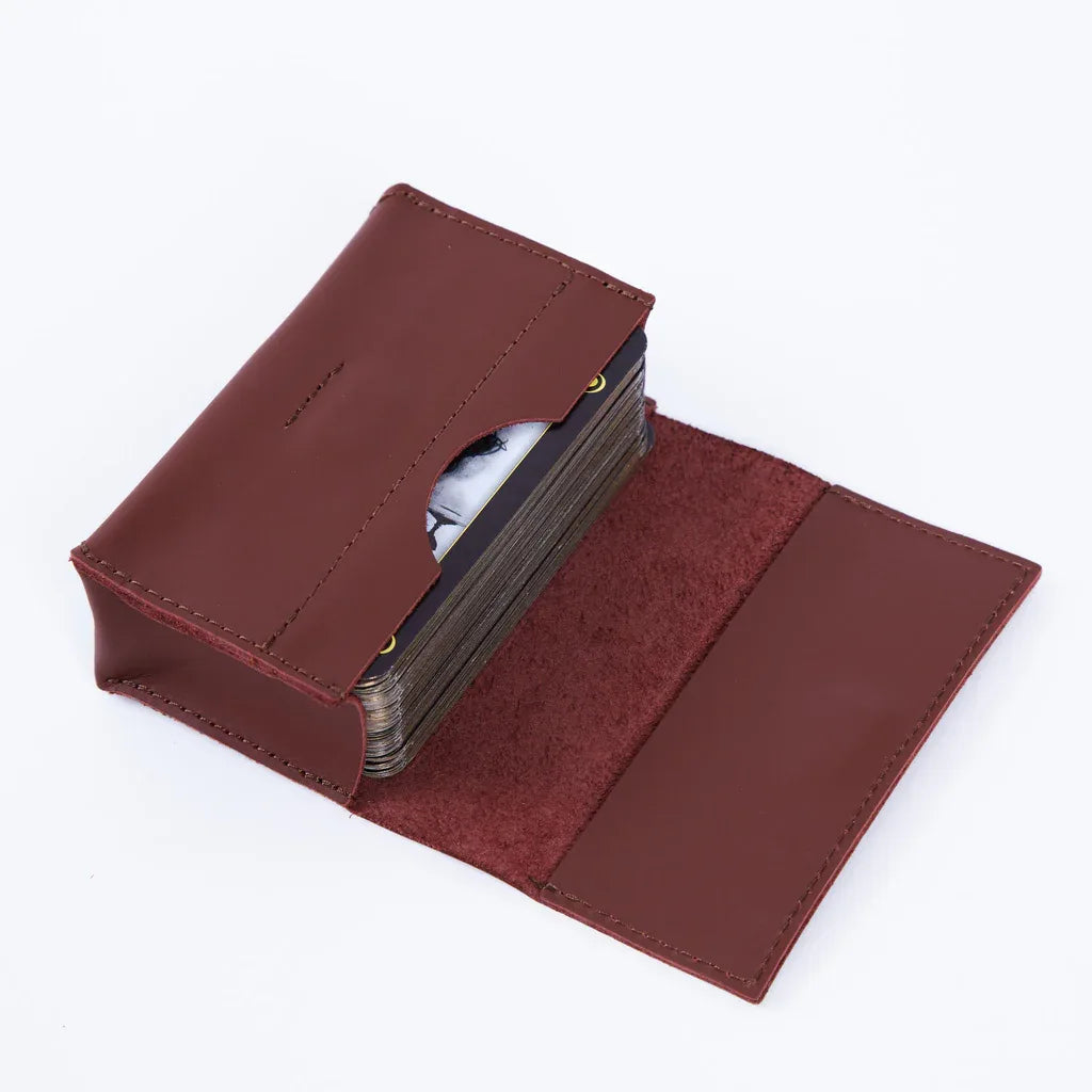 Horizontal tarot bag with magnetic clasp made from classic leather - INCARNE® Global