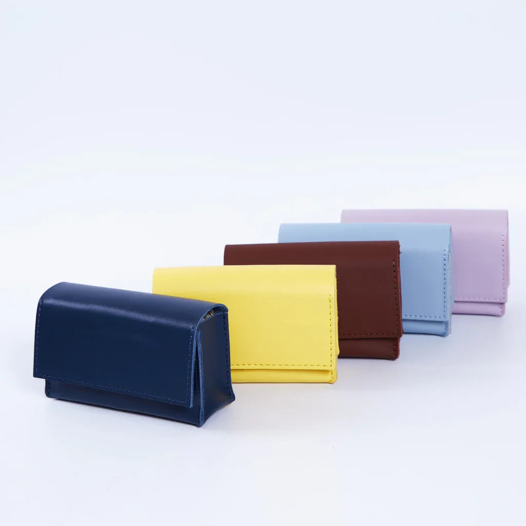 Horizontal tarot bag with magnetic clasp made from classic leather - INCARNE® Global