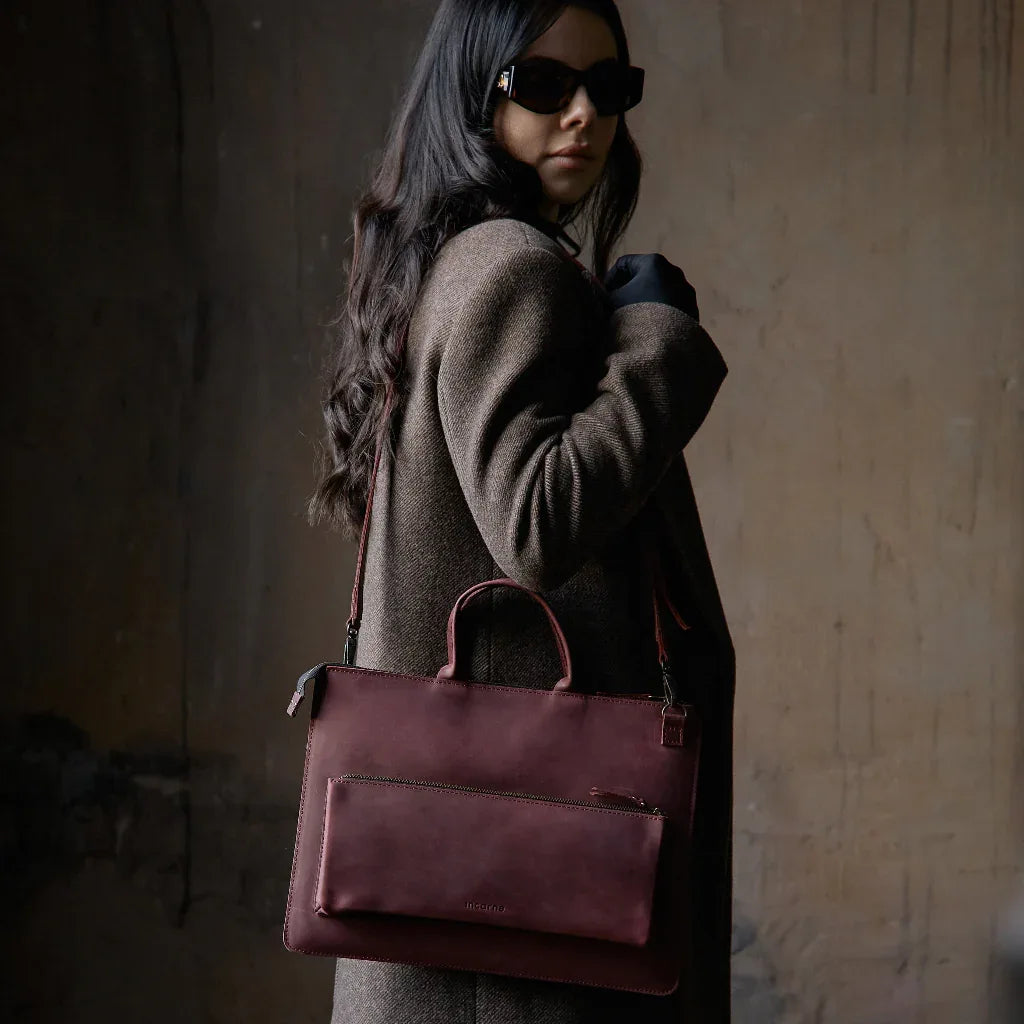 Maryland iPad Pro Sleeve with Handles - INCARNE® Global