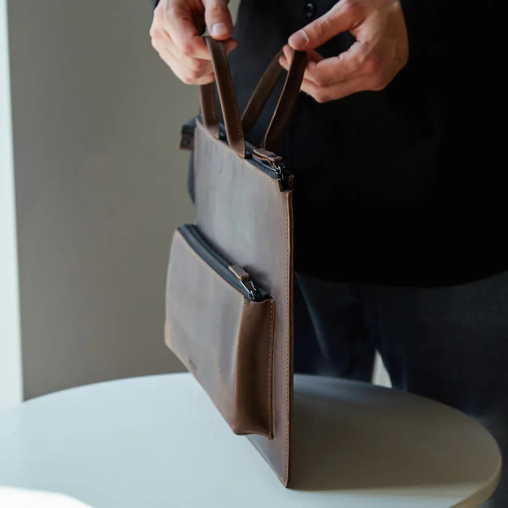 Maryland Laptop Sleeve with a Plastic Zipper - INCARNE® Global