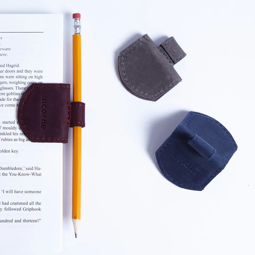 Magnetic bookmarks made from vintage leather (set of 3) - INCARNE® Global