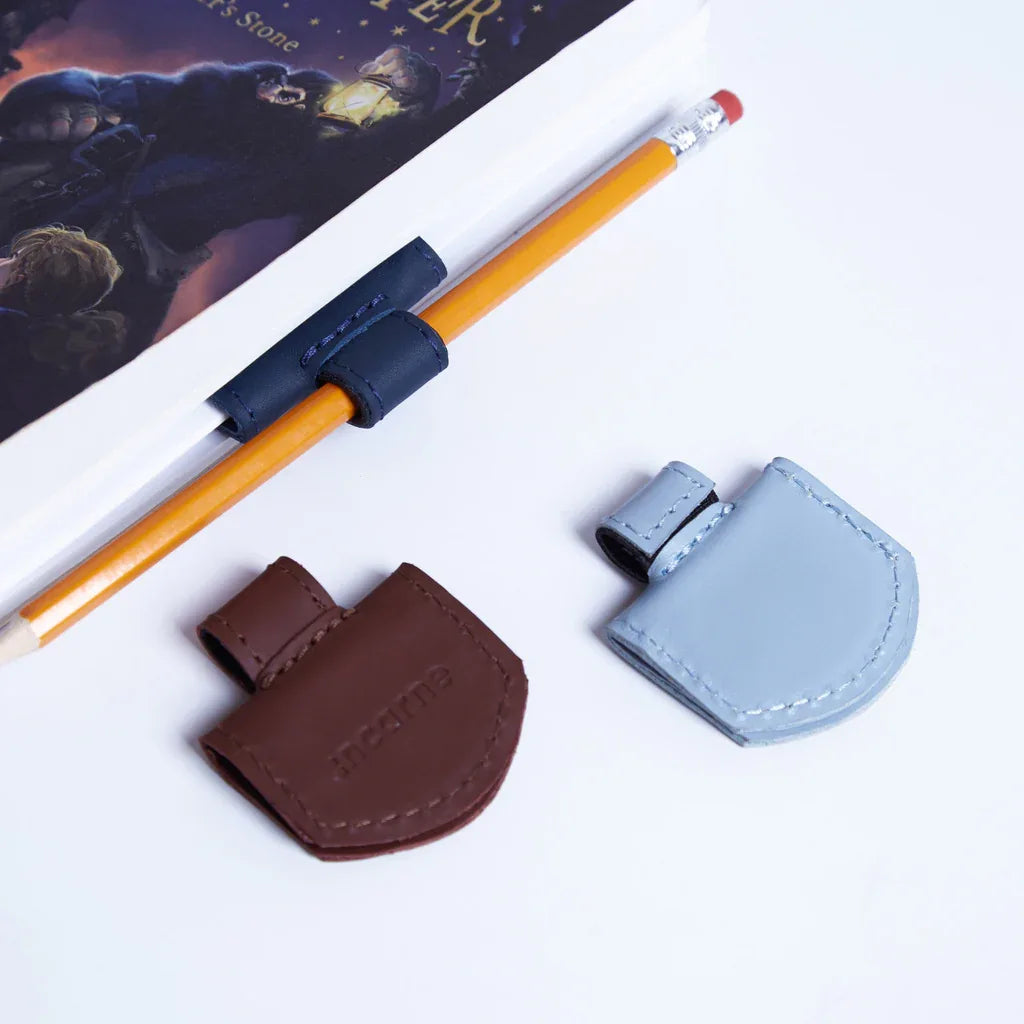 Magnetic bookmarks made from classic leather (set of 3) - INCARNE® Global
