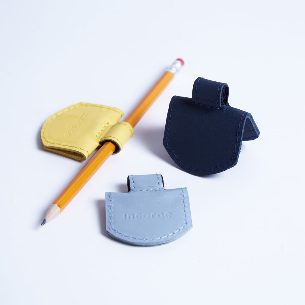 Semne de carte magnetice din piele clasică (set de 3)