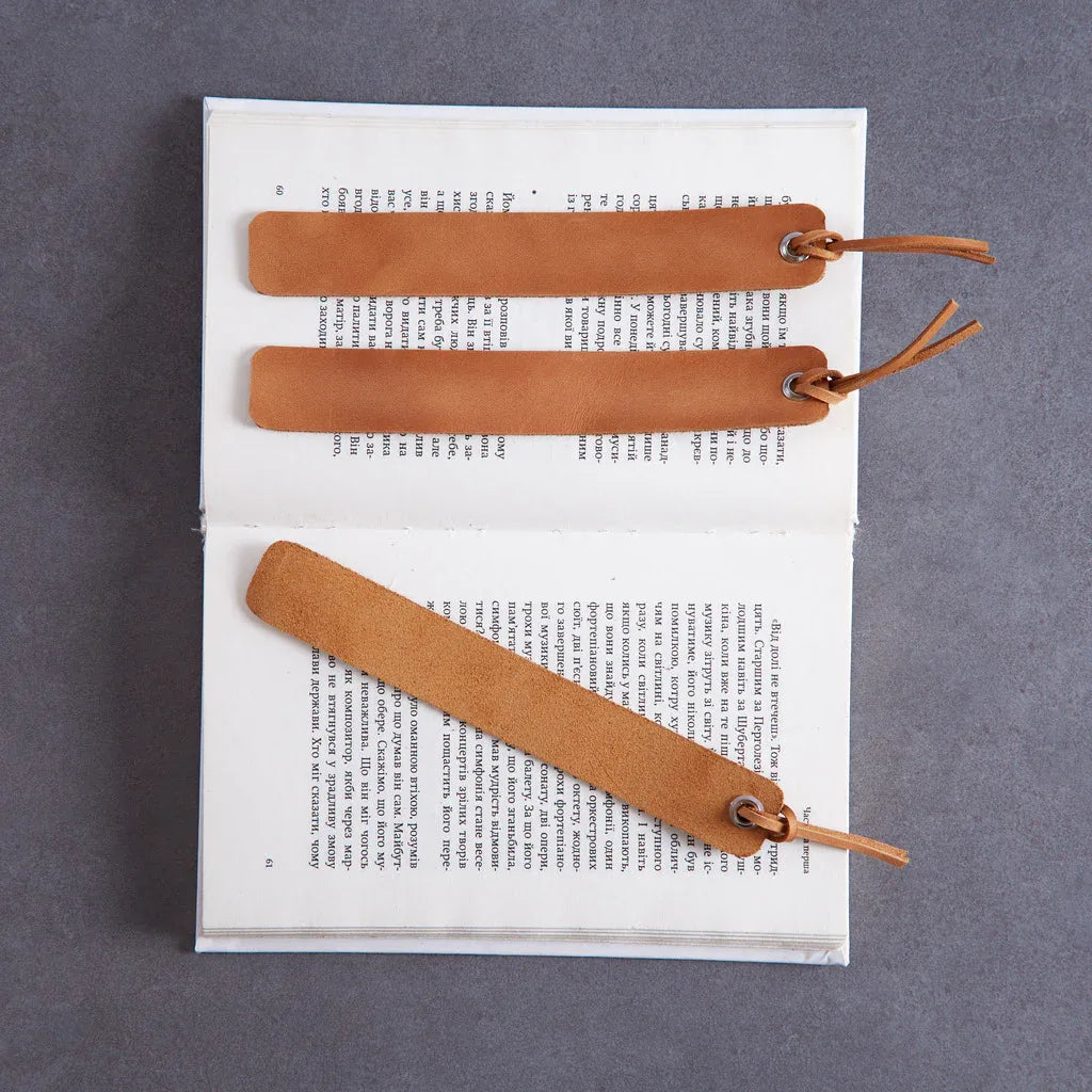 Bookmarks long made from vintage leather (set of 3) - INCARNEĀ® Global